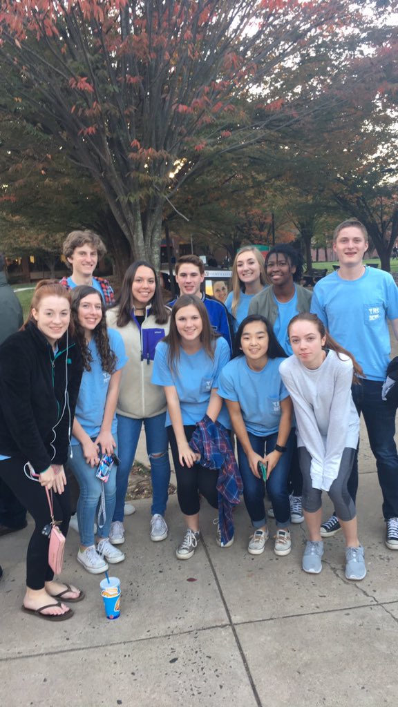 Virginia teen Democrats rally for Hillary Clinton at a Virginia Young Democrats Teen Caucus event